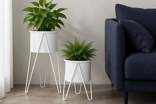 Por que o suporte para flores externas de ferro cilíndrico está ganhando atenção para displays de vaso único em residências e ambientes de varejo?