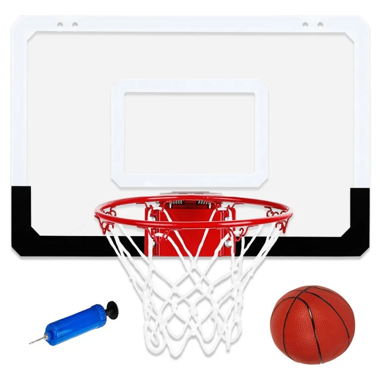 Mini cesta de basquete montada na parede